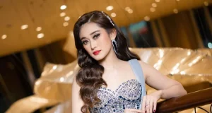 Helen Huang: Si Ratu Lagu Mandarin yang Memukau Indonesia